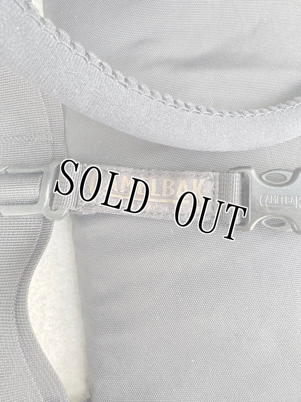 画像6: 米軍放出品 CAMELBAK   ハイドレーションバッグ (6)