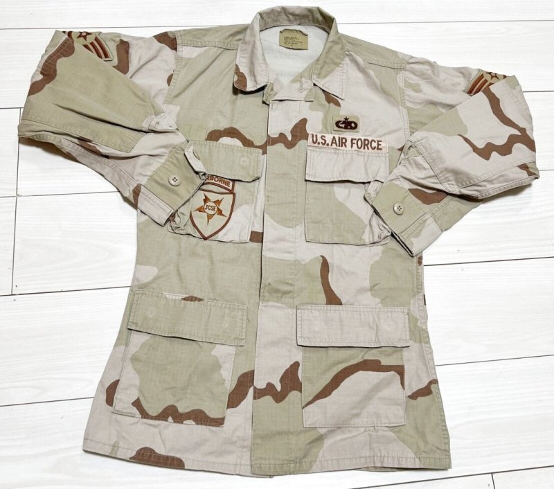 画像1: 米軍実物 USAF AIR FORCE AIRBONE JCSE デザート3C　迷彩ジャケット　XS-R (1)