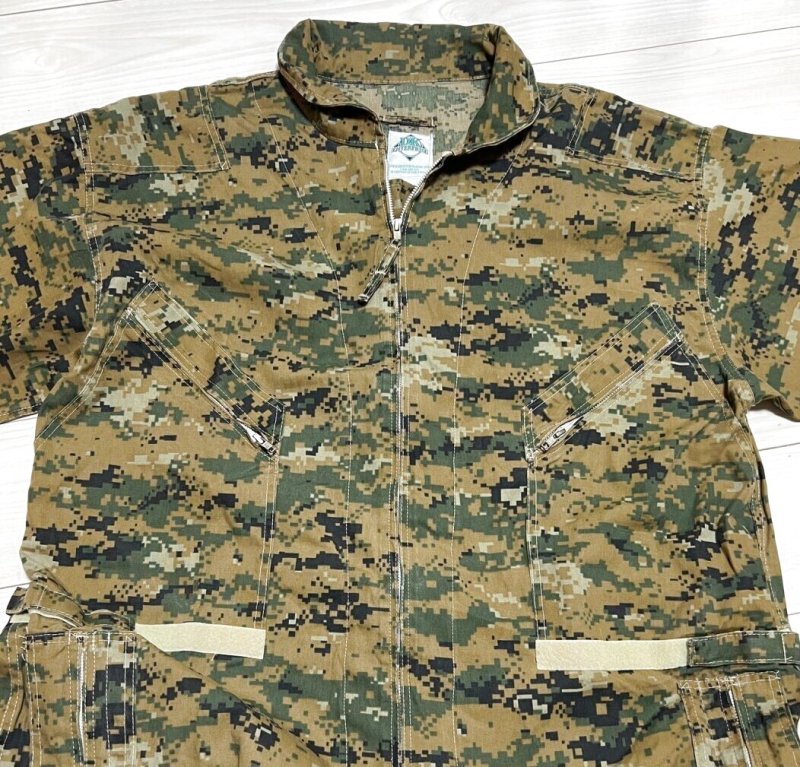 画像3: 米軍放出品　DK ENTERPRISE ウッドランドピクセル カバーオール XXXL (3)