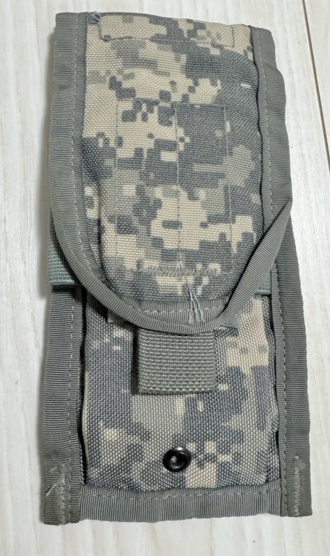 画像1: 米軍実物 MOLLE II M4 TWO マガジン ポーチ　ACU (1)