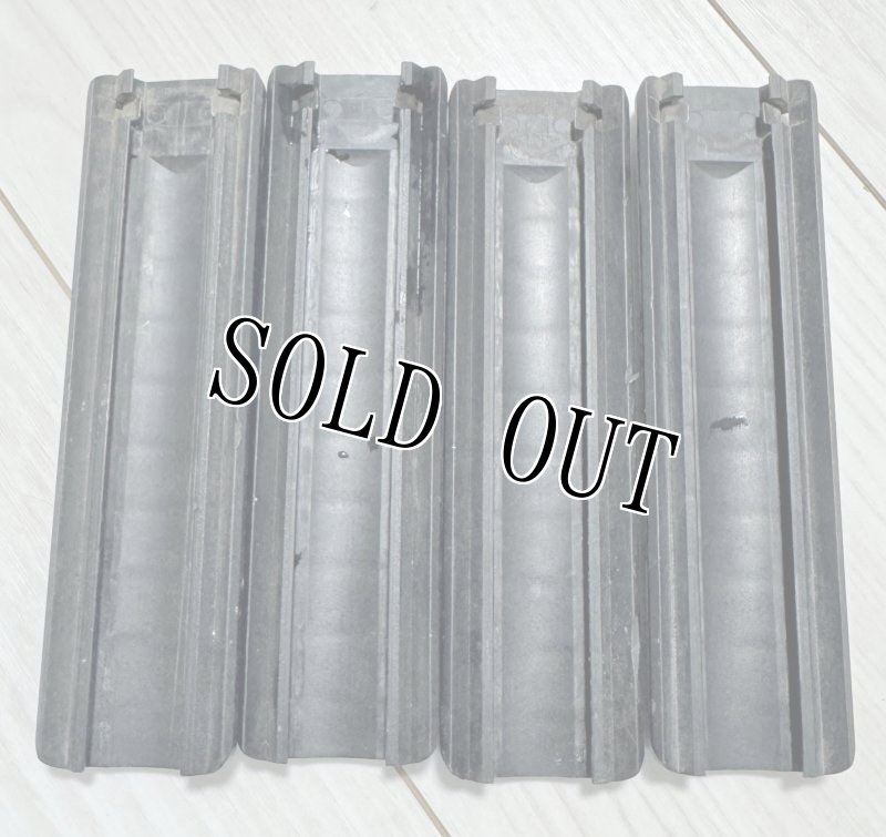 画像4: 米軍実物 KNIGHTS ARMAMENT レールカバー 4本セット (4)