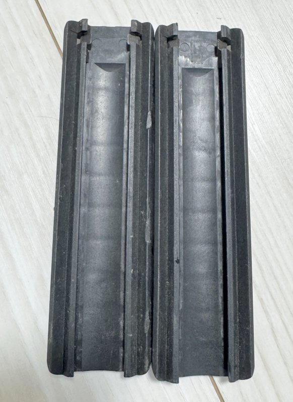 画像3: 米軍実物 KNIGHTS ARMAMENT レールカバー 2本セット (3)