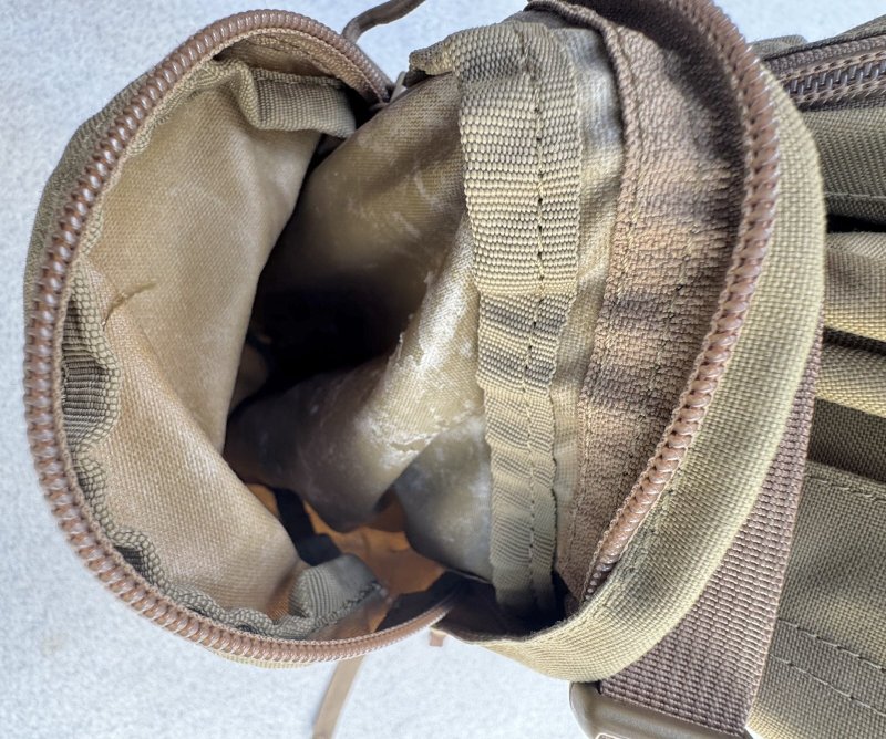 画像17: 米軍放出品 KELTY COTS STRIKE 2300 コヨーテ 37.7L (17)