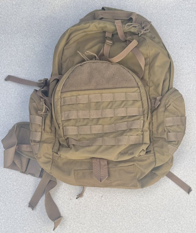 画像3: 米軍放出品 KELTY COTS STRIKE 2300 コヨーテ 37.7L (3)