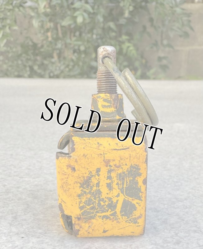 画像4: 米軍実物 US M4/M16 ブランク アダプター イエロー (4)