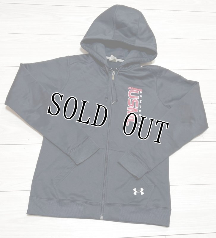 画像1: 米軍放出品　USMCロゴ　 アンダーアーマーフーディーパーカー　 (1)