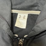 画像4: 米軍放出品　USMCロゴ　 アンダーアーマーフーディーパーカー　 (4)