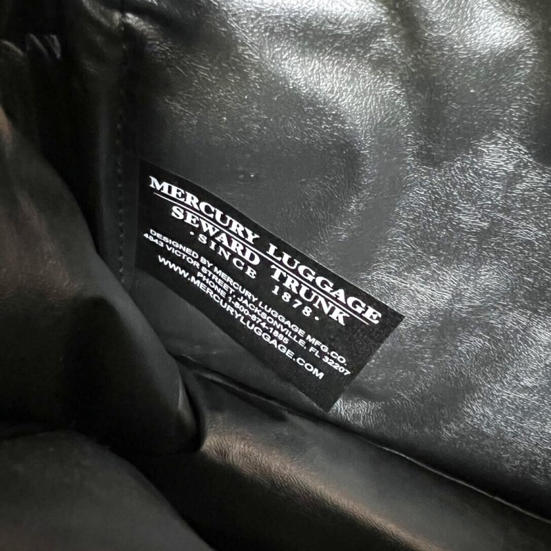 画像6:  USMC オフィシャル MERCURY LUGGAGE SEWARD TRUNK SHAVE KIT MARINES (6)