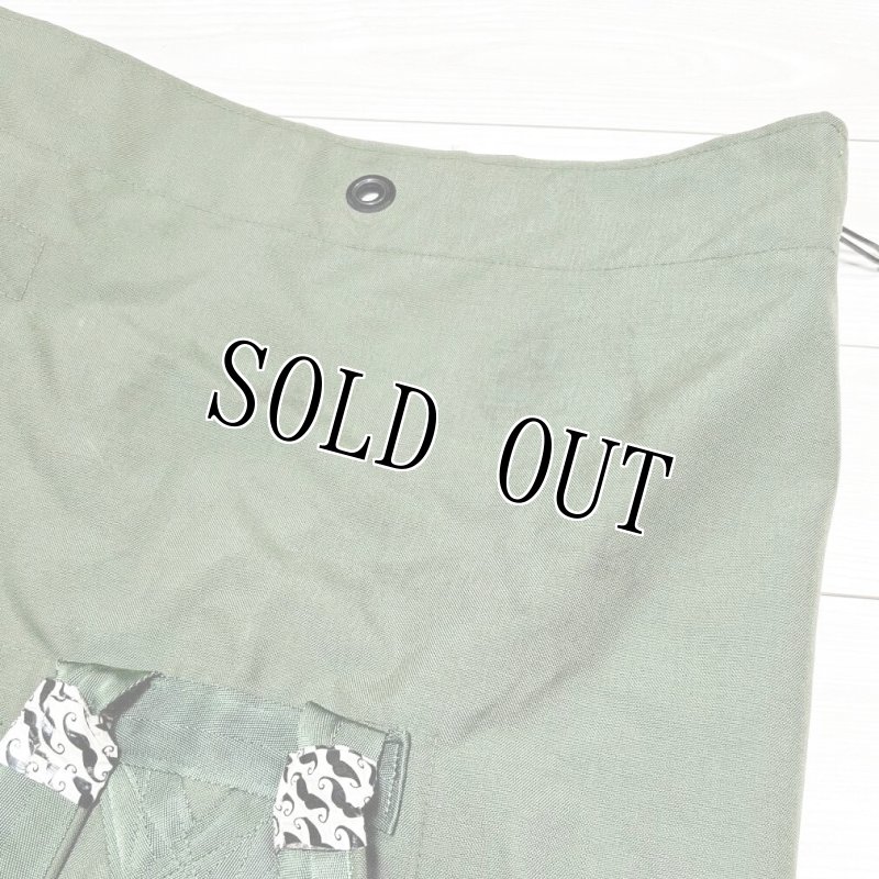 画像2: 米軍実物 ナイロン ダッフルバッグ　SEA BAG (2)