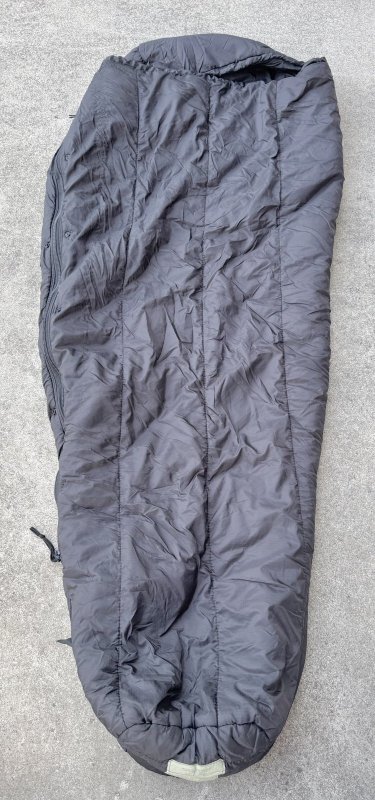 画像9: 米軍実物 モジュラースリーピングバッグ 3点セット (9)