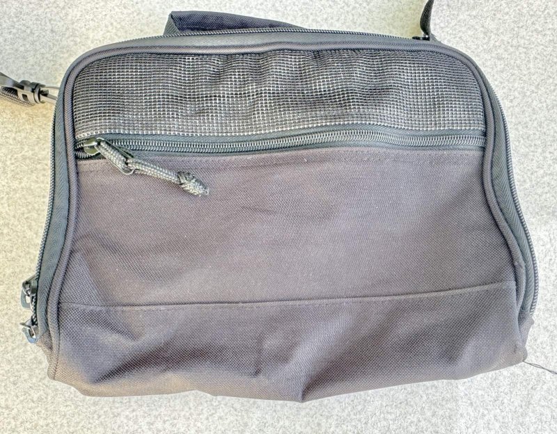 画像2: 米軍放出品 USMC SOC トラベルポーチ  (2)