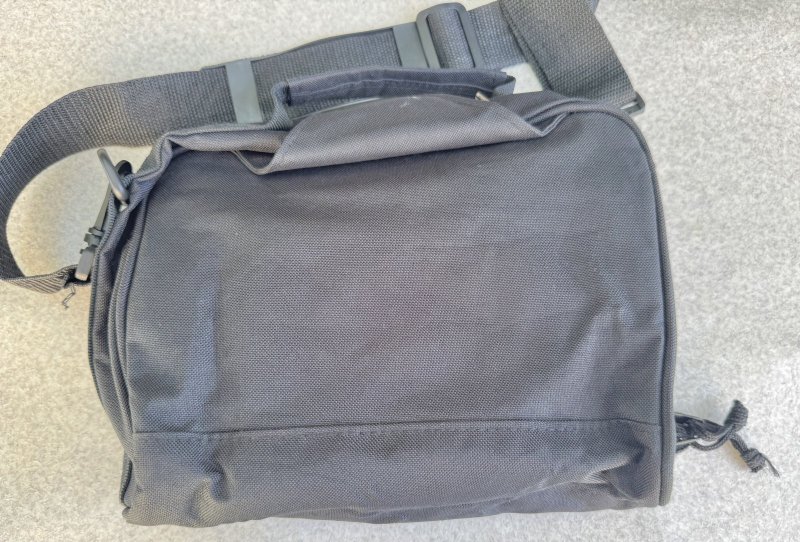 画像4: 米軍放出品 USMC SOC トラベルポーチ  (4)