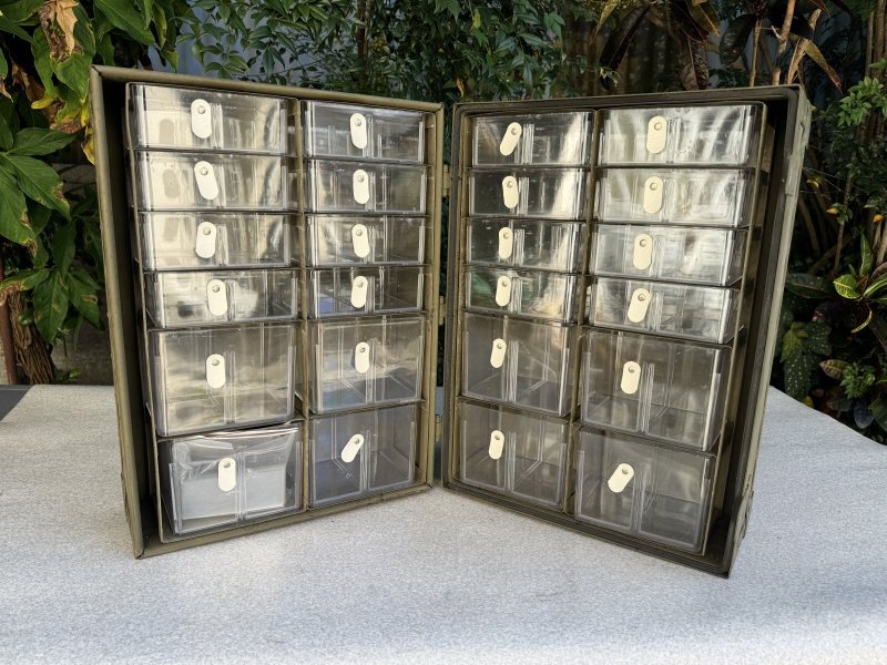 画像8: 米軍実物 HARDIGG コンテナー BOX PELICAN  (8)