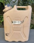 画像1: 米軍実物 WATER タンク　デザート (プラスチック) (1)