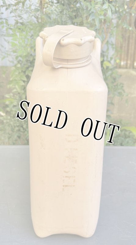 画像2: 米軍実物 SCEPTER CANADA US ジェリ缶　(プラスチック) (2)