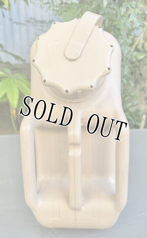 画像5: 米軍実物 SCEPTER CANADA US ジェリ缶　(プラスチック) (5)