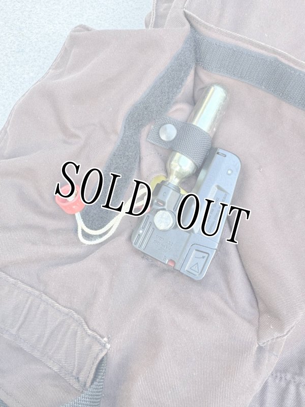 画像11: 米軍実物 LIFE RESERVER VEST　ブラウン　L (11)