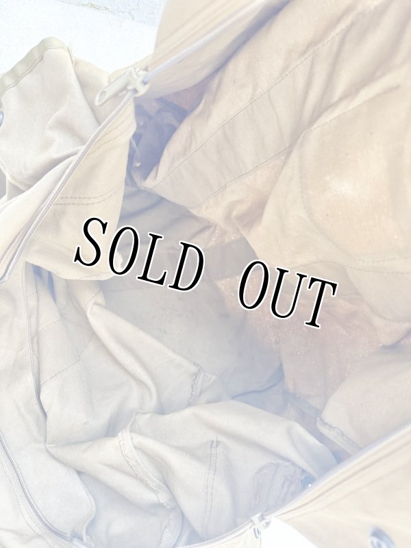 画像4: 米軍放出品 パラシュート KIT BAG キットバッグ コヨーテ (4)