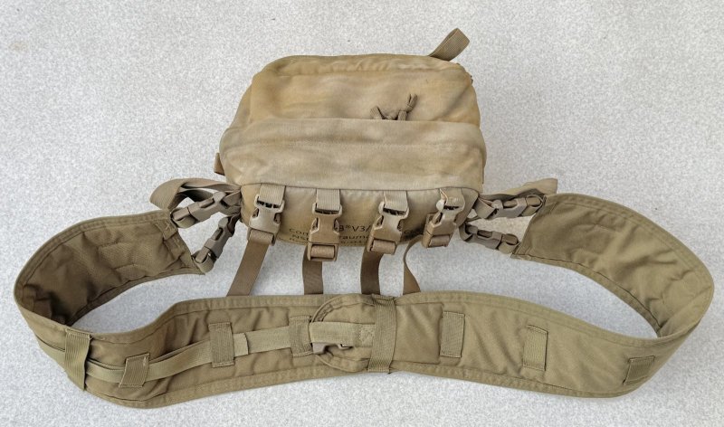 画像1: 米軍実物 コンバット RECON トラウマ BAG キッド セット CTB V3 (1)