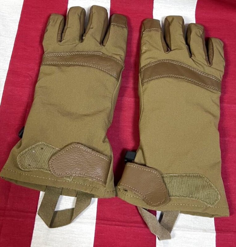 画像1: 米軍実物　ORアウトドアリサーチ   GLOVE,INTERMEDIATE COLD WEATHER MEDIUM (1)