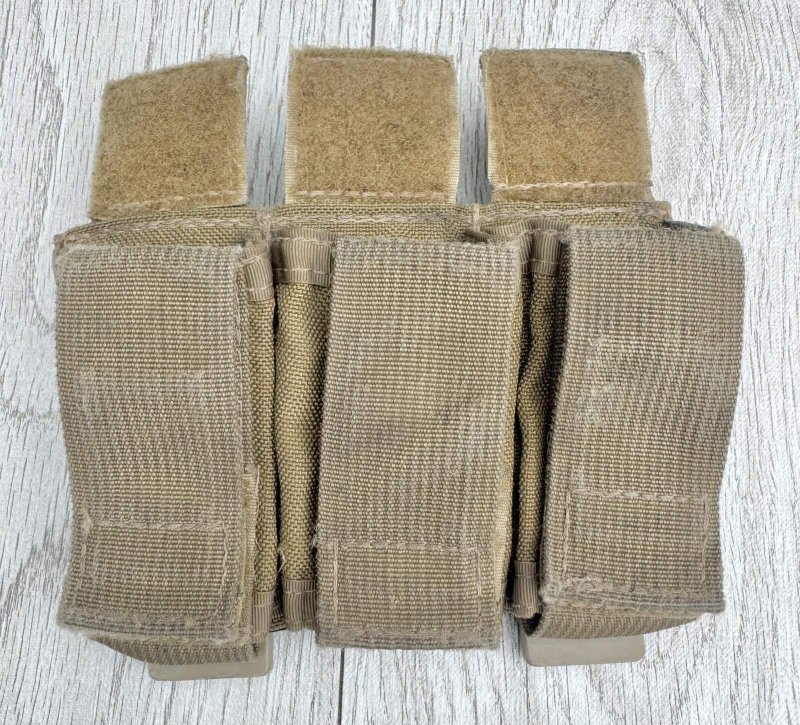 画像3: 海兵隊放出品 Tactical Tailor トリプル マグネット ピストル マガジンポーチ  (3)