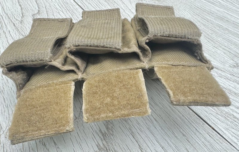 画像4: 海兵隊放出品 Tactical Tailor トリプル マグネット ピストル マガジンポーチ  (4)