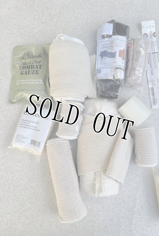 画像2: 米軍実物  トラウマキット セット (2)