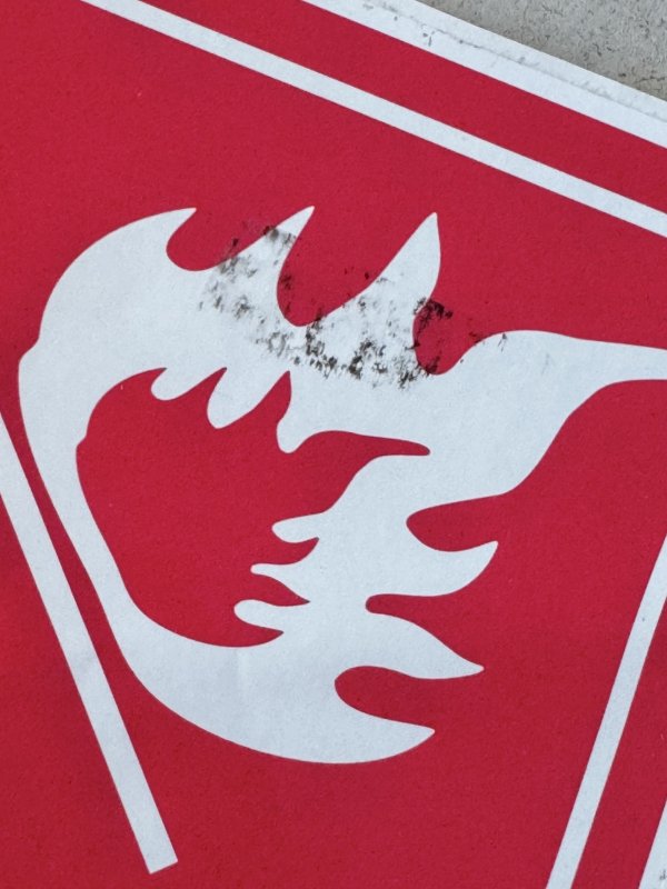 画像2: 米軍実物 海兵隊放出品 FLAMMABLE GAS 2 危険物 ステッカー (2)