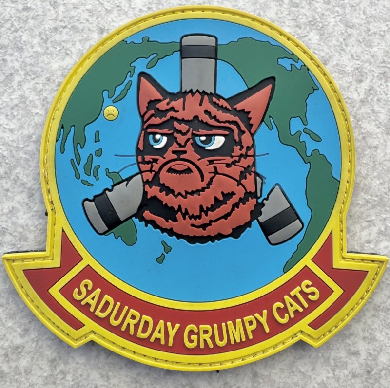画像1: 米軍実物 VMM-262 Sadurday Grumpy Cats PVC Squadron Patch – Hook and Loop (1)