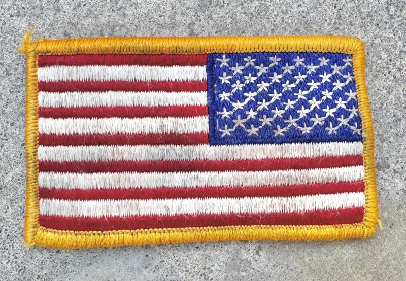 画像1: 米軍放出品 アメリカ国旗　星条旗　ワッペン (1)
