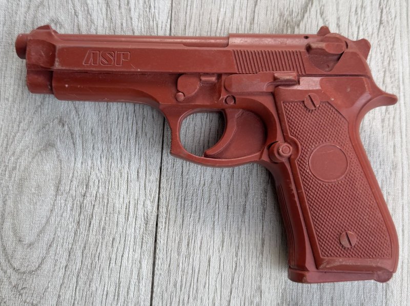 画像2: 米軍実物 ASP 7301 レッド トレーニング ガン BER　92 (2)