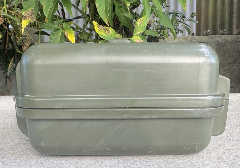 画像2: 米軍実物 ナイト ビジョンケース (2)