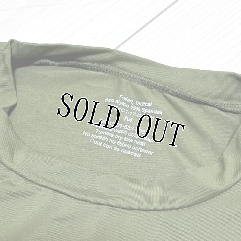 画像2: 米軍実物 USMC　タクティカルTシャツ　MEDIUM (2)