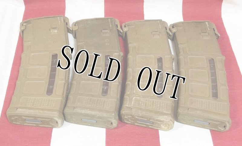 画像1: 米軍実物 MAGPUL PMAG 30 GEN M3 AR-15/M4/M16 30連マガジン   WINDOW 両窓 30rd マグ 5.56mm コヨーテタン　4個セット  (1)