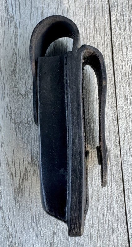 画像2: 米軍実物 9MM マガジン レザー ポーチ　　 (2)