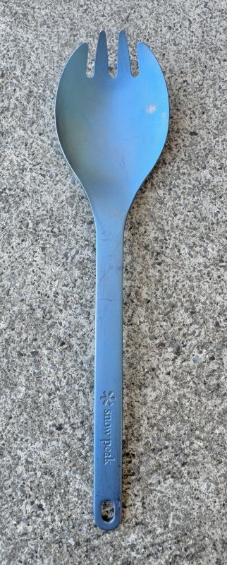画像1: 米軍放出品  スノーピーク ブルー チタン 先割れ スプーン (1)