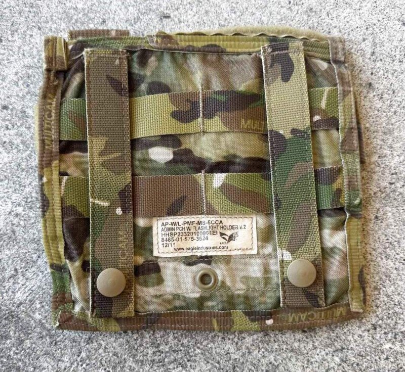 画像3: 米軍実物 EAGLE SOFLCS アドミン ポーチ   W/ FLASHLIGHT HOLDER V.2 マルチカム  (3)