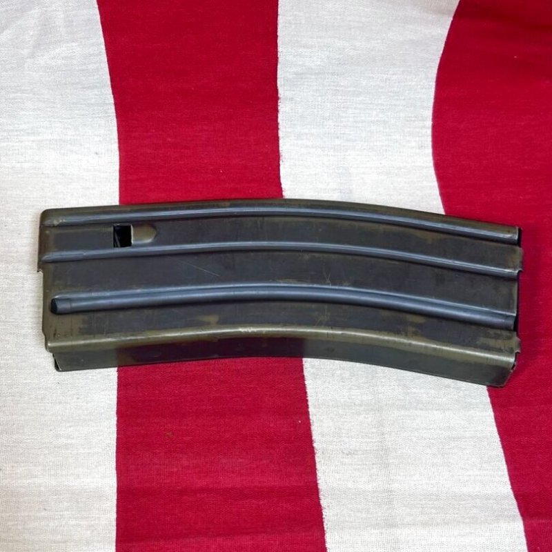 画像1: 米軍実物 　M16/M4　30連　5,56MM　マガジン (1)