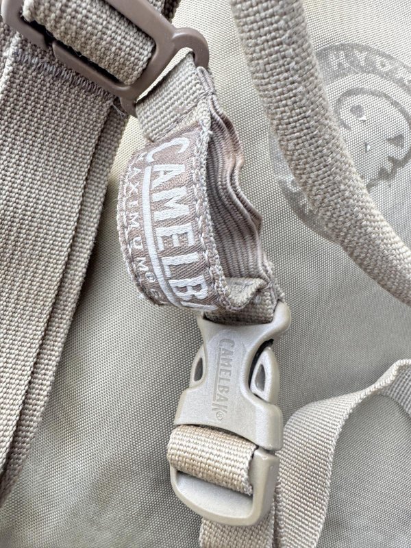 画像6: 米軍放出品 CAMELBAK キャメルバック   ハイドレーションバッグ AMBUSH（アンブッシュ）  (6)