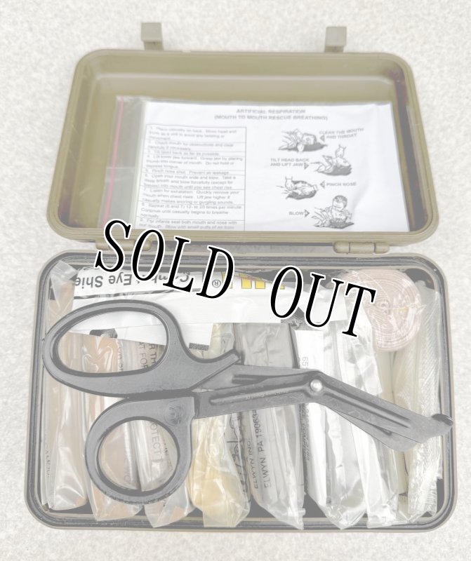 画像11: 米軍実物 ファーストエイドキットセット BOX (11)