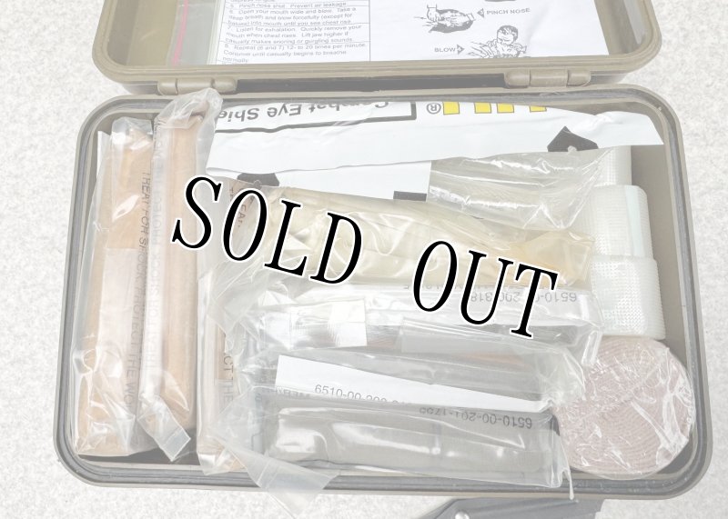 画像12: 米軍実物 ファーストエイドキットセット BOX (12)