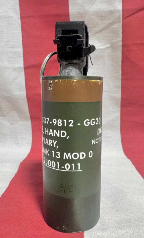 画像1: 米軍実物 ９BANG フラッシュグレネード  (1)