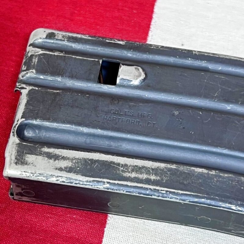画像2: 米軍実物  COLT'S　M16/M4　30連　5,56MM　マガジン (2)