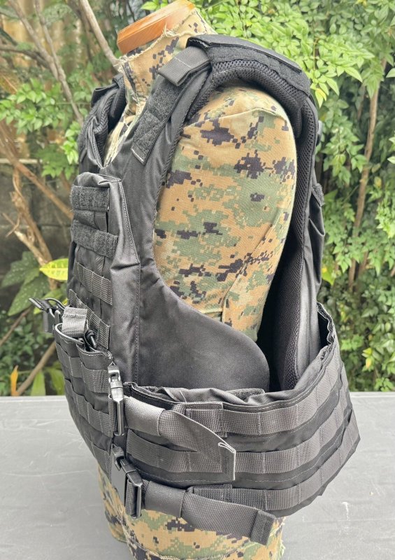 画像2: 米軍実物 T3 Gear Geronimo 3 Plate Carrier (2)