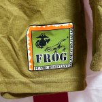 画像2: 米軍放出品　FROG　ロングスリーブシャツ　SMALL (2)