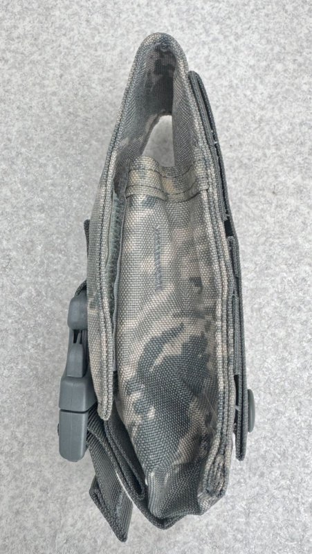 画像4: 米空軍実物 放出品 GCS製 スモークグレネードポーチ  ABU ポーチ (4)