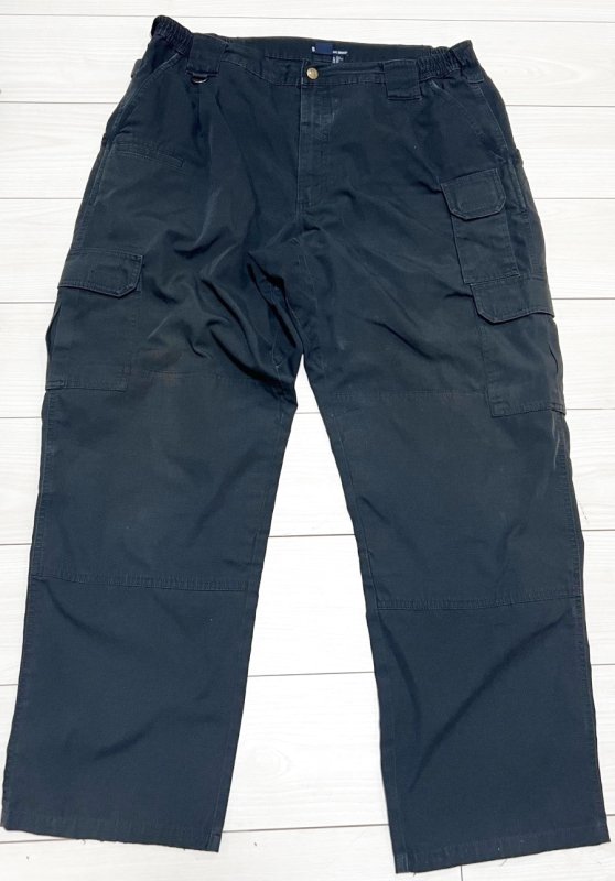 画像1: 米軍放出品 5.11　タクティカルパンツ　38/30 (1)
