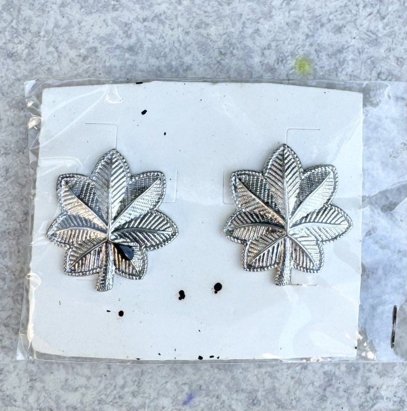 画像1: 米軍実物 MILITARY INSIGNIA RANK SET OF 2 METAL OFFICER LTC SHINY 中佐 (1)