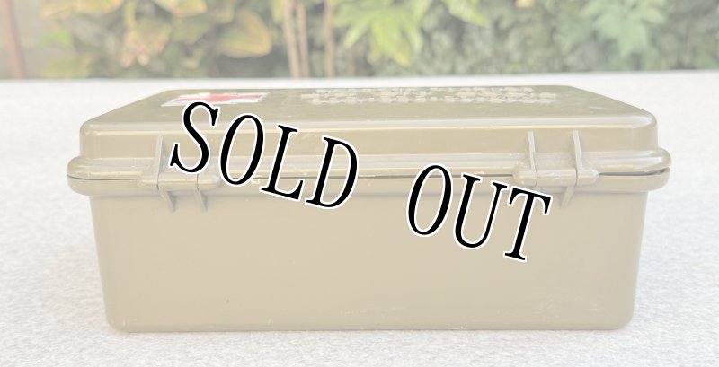 画像13: 米軍実物 ファーストエイドキットセット BOX (13)