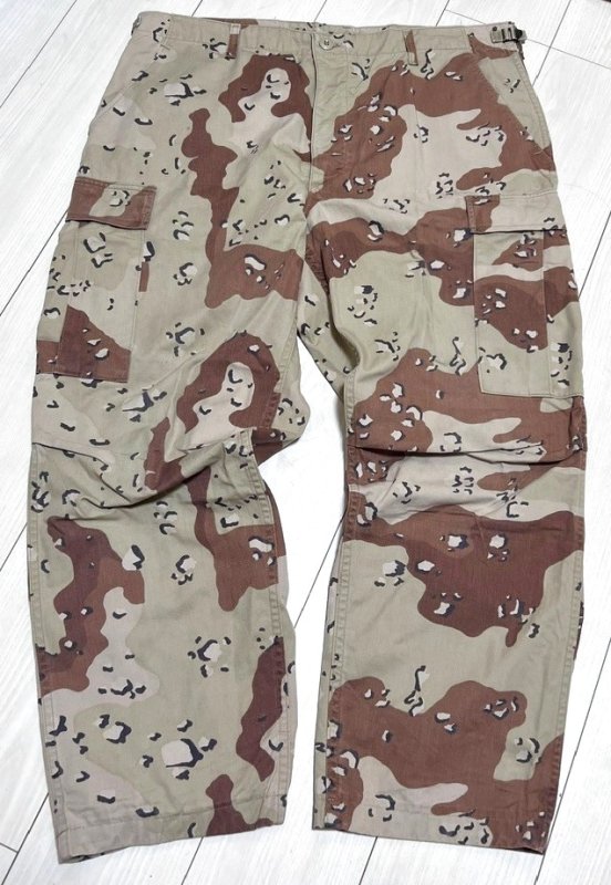 画像1: 米軍実物 デザート6C　チョコチップ迷彩パンツ　LARGE (1)